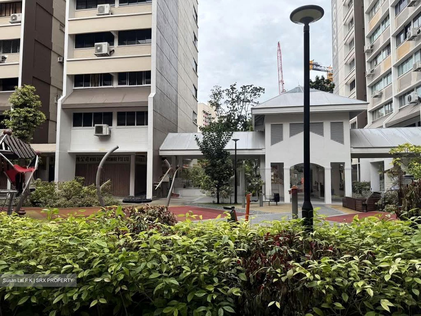Rowell Court (D8), Retail #568278541